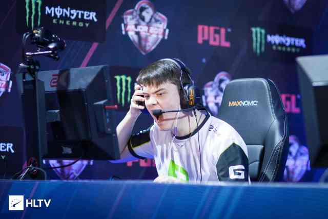 率往往与球 率往往与球