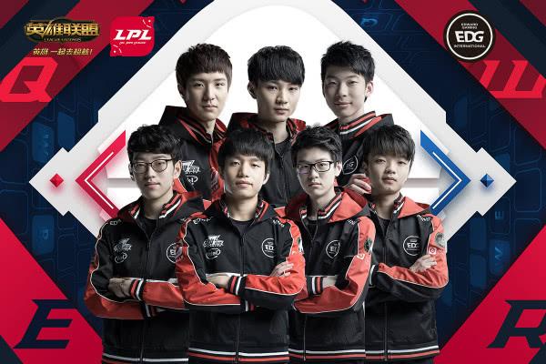 在团队配合 在团队配合